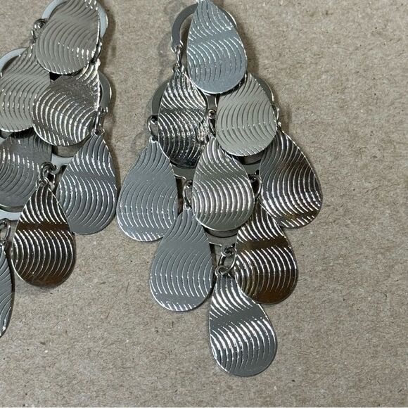 Fashion Silver Toned Large Tear drop Shaped Dangle Earrings Fish Hook
Earrings - Picture 2 of 3